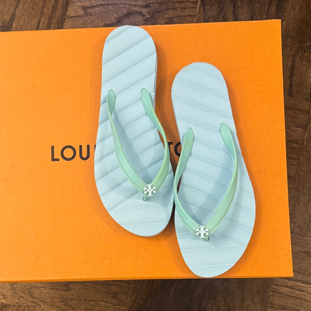 Tory Burch Mint Green Quilted Flip Flop Sandals with Logo